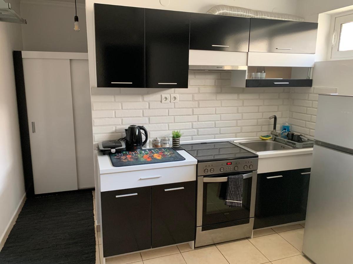 Lux Studio Apartment อเล็กซานโดรโพลิส ภายนอก รูปภาพ